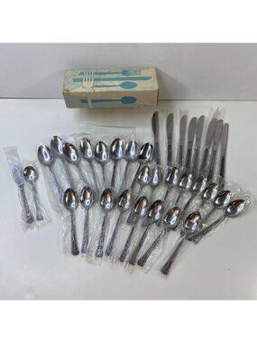 Interpur FLORENZ Set 34 Stainless Steel Flatware Petal Fleur De Lis Vintage